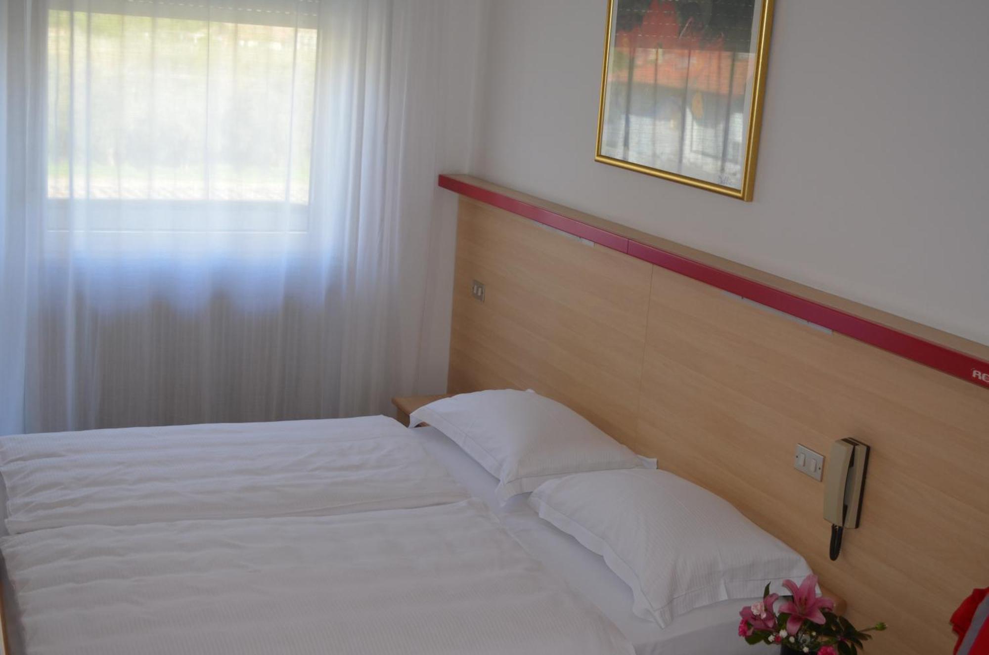 Park Hotel Eden Torbole Sul Garda Quarto foto
