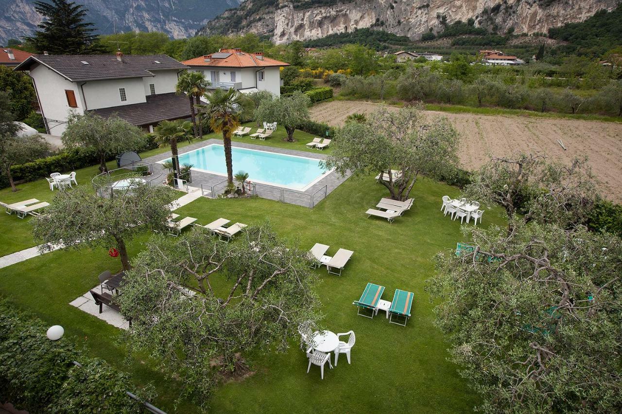 Park Hotel Eden Torbole Sul Garda Exterior foto